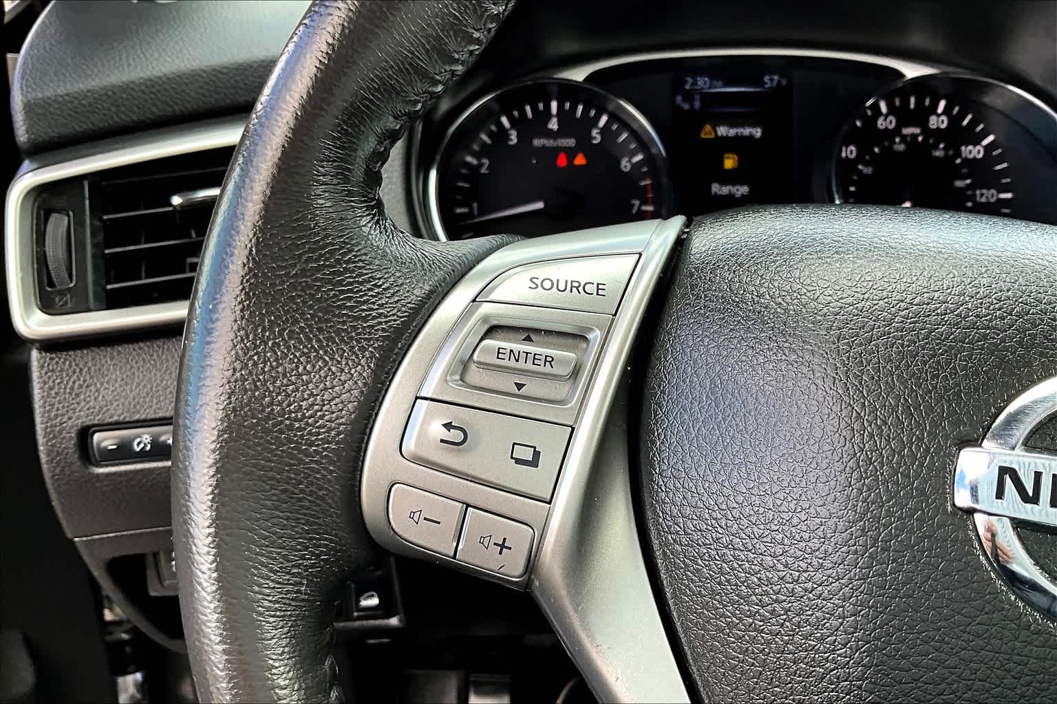 2015 Nissan Rogue SL - Photo 23