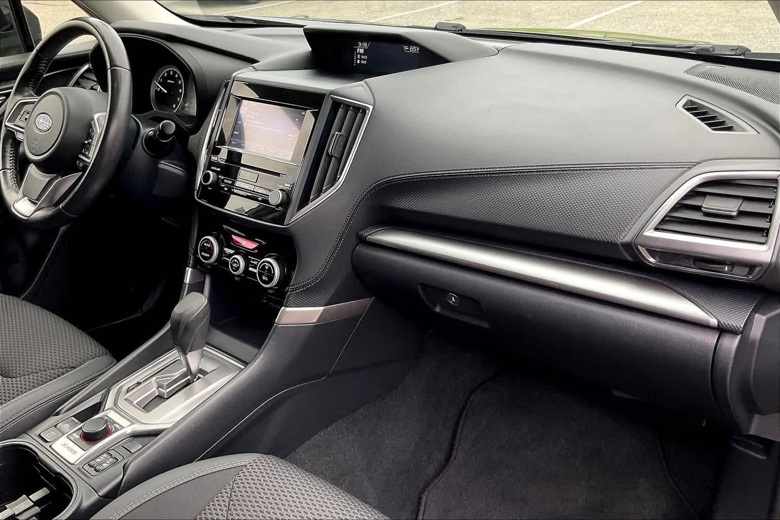 2019 Subaru Forester Premium - Photo 14