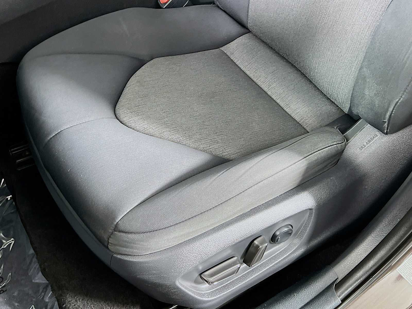 2018 Toyota Camry LE - Photo 19