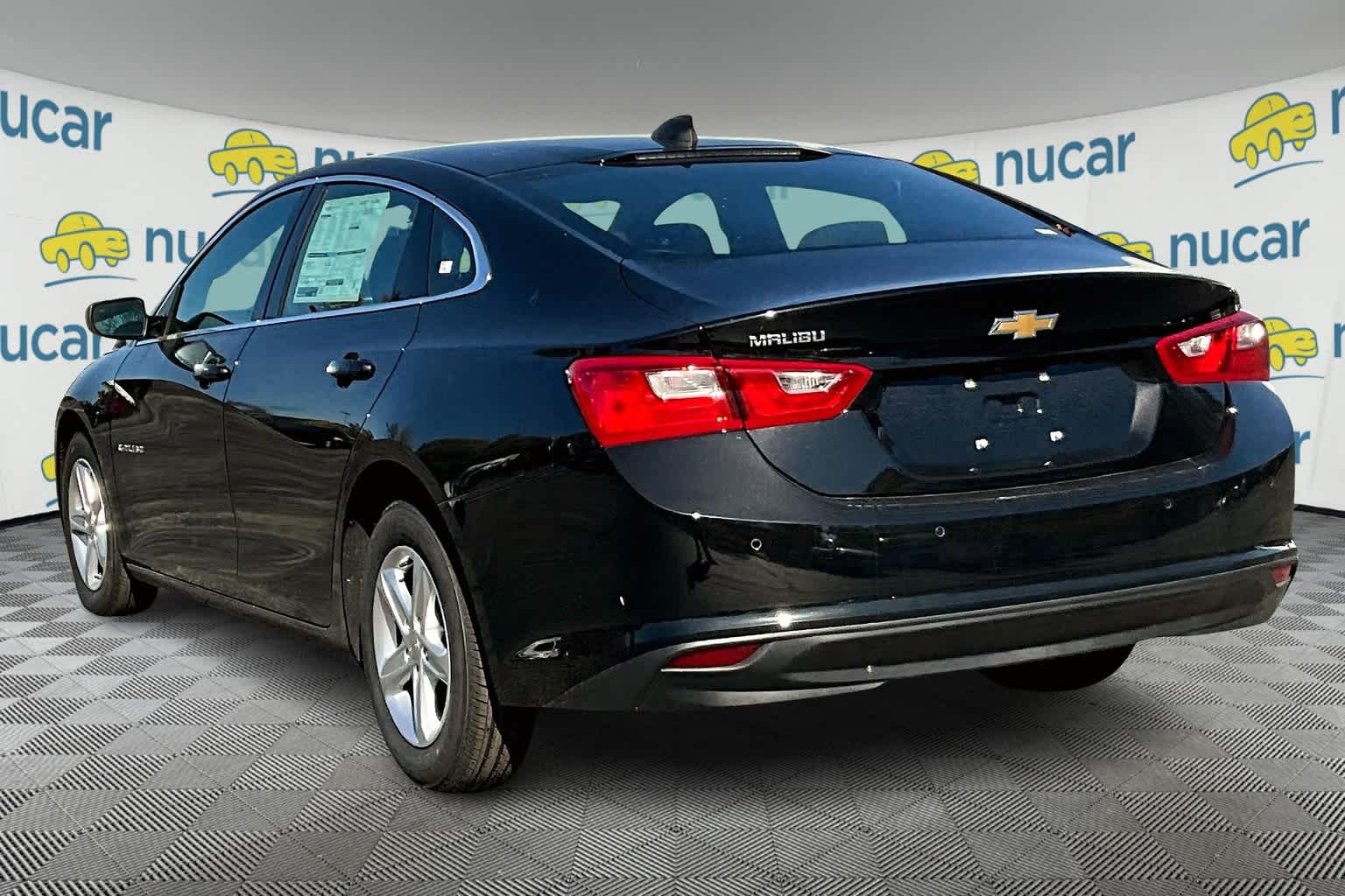 2024 Chevrolet Malibu LS - Photo 4