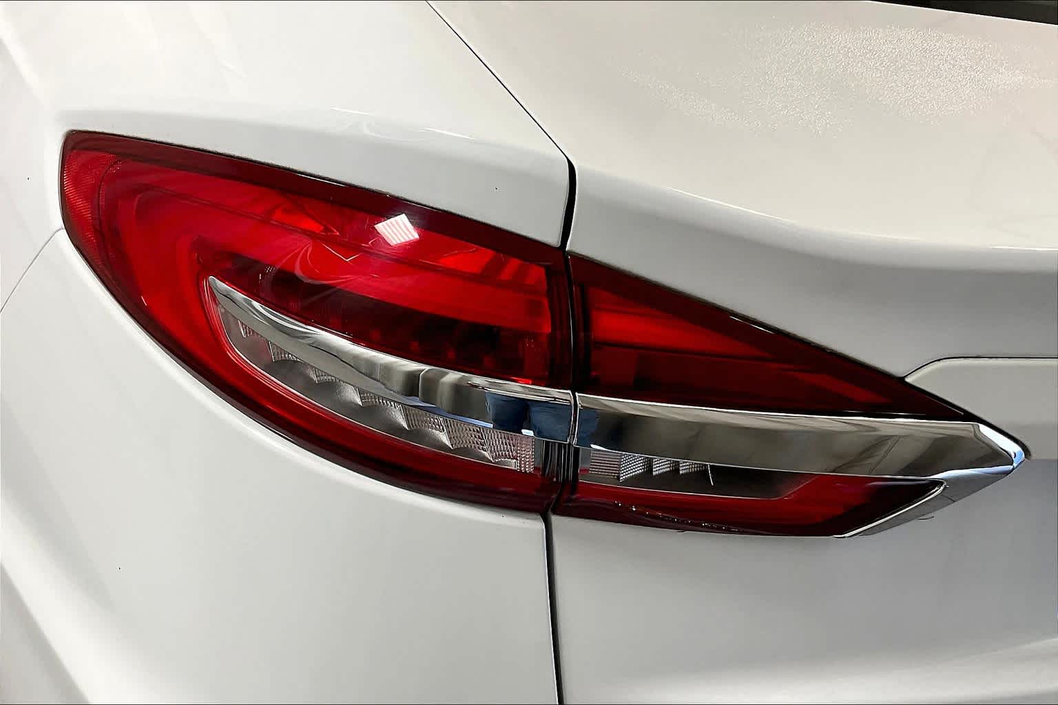 2020 Ford Fusion SE - Photo 32