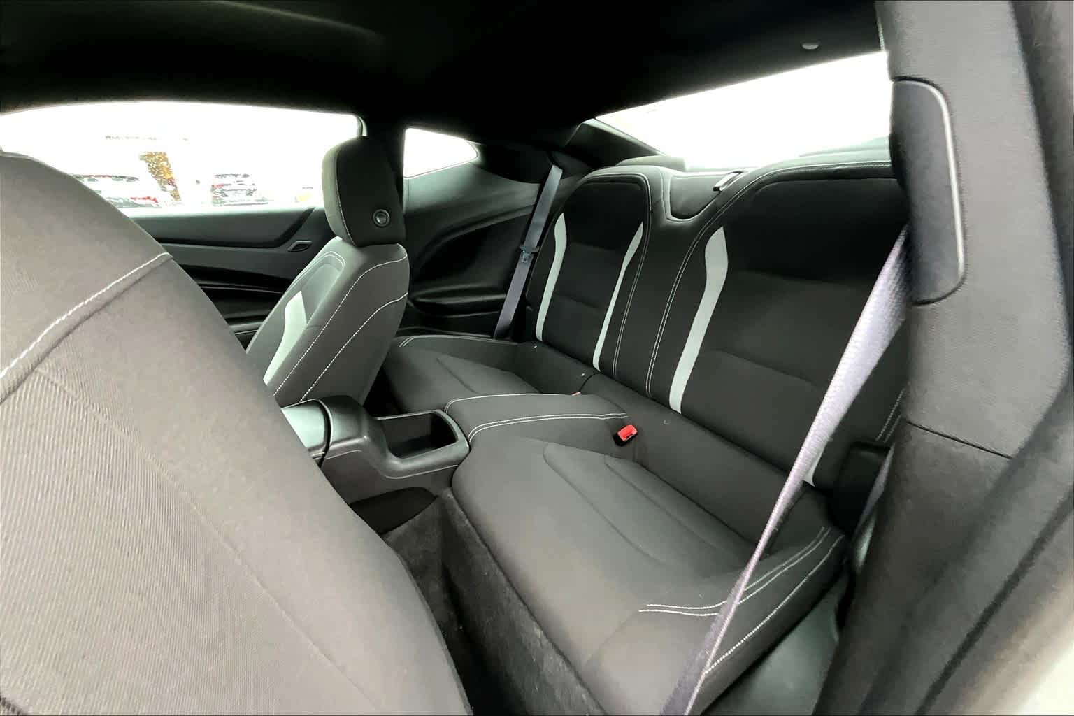 2016 Chevrolet Camaro 1LT - Photo 15