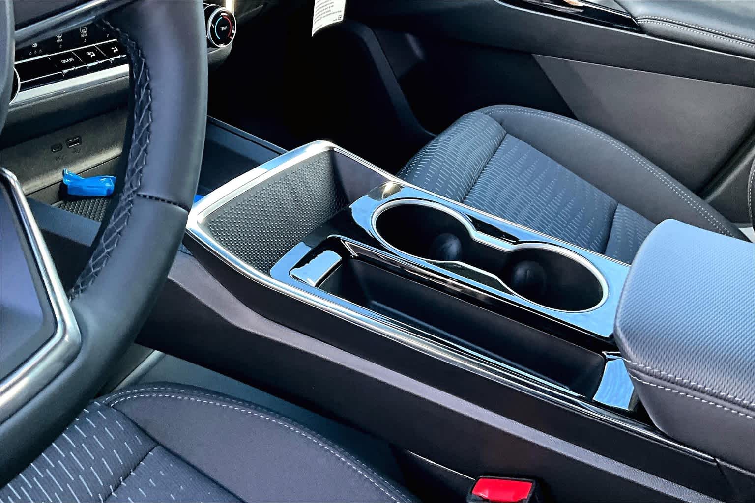 2025 Chevrolet Equinox AWD LT - Photo 13