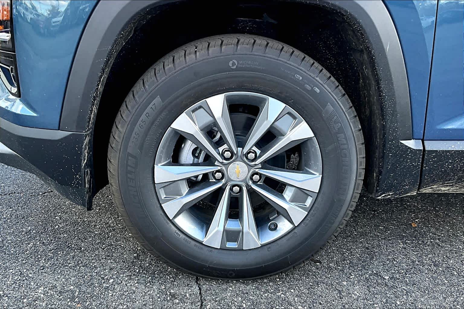 2025 Chevrolet Equinox AWD LT - Photo 7