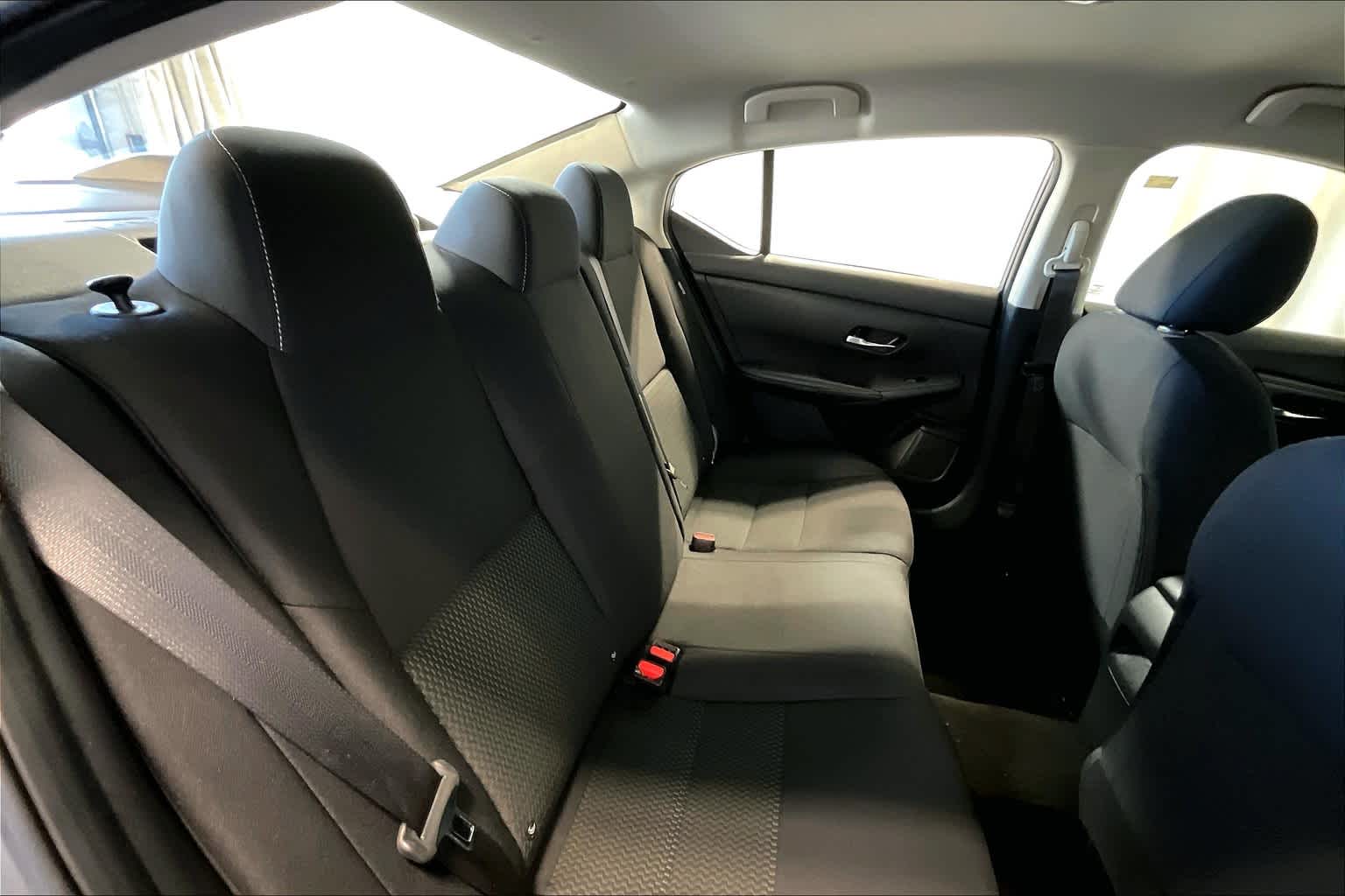 2020 Nissan Sentra S - Photo 32
