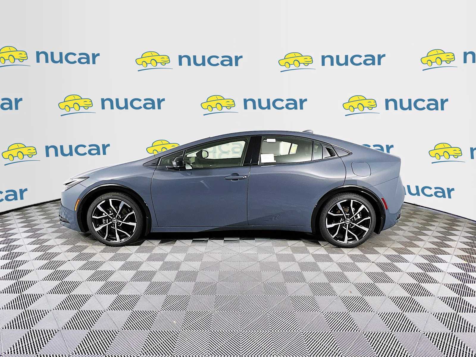 2024 Toyota Prius Prime XSE - Photo 3