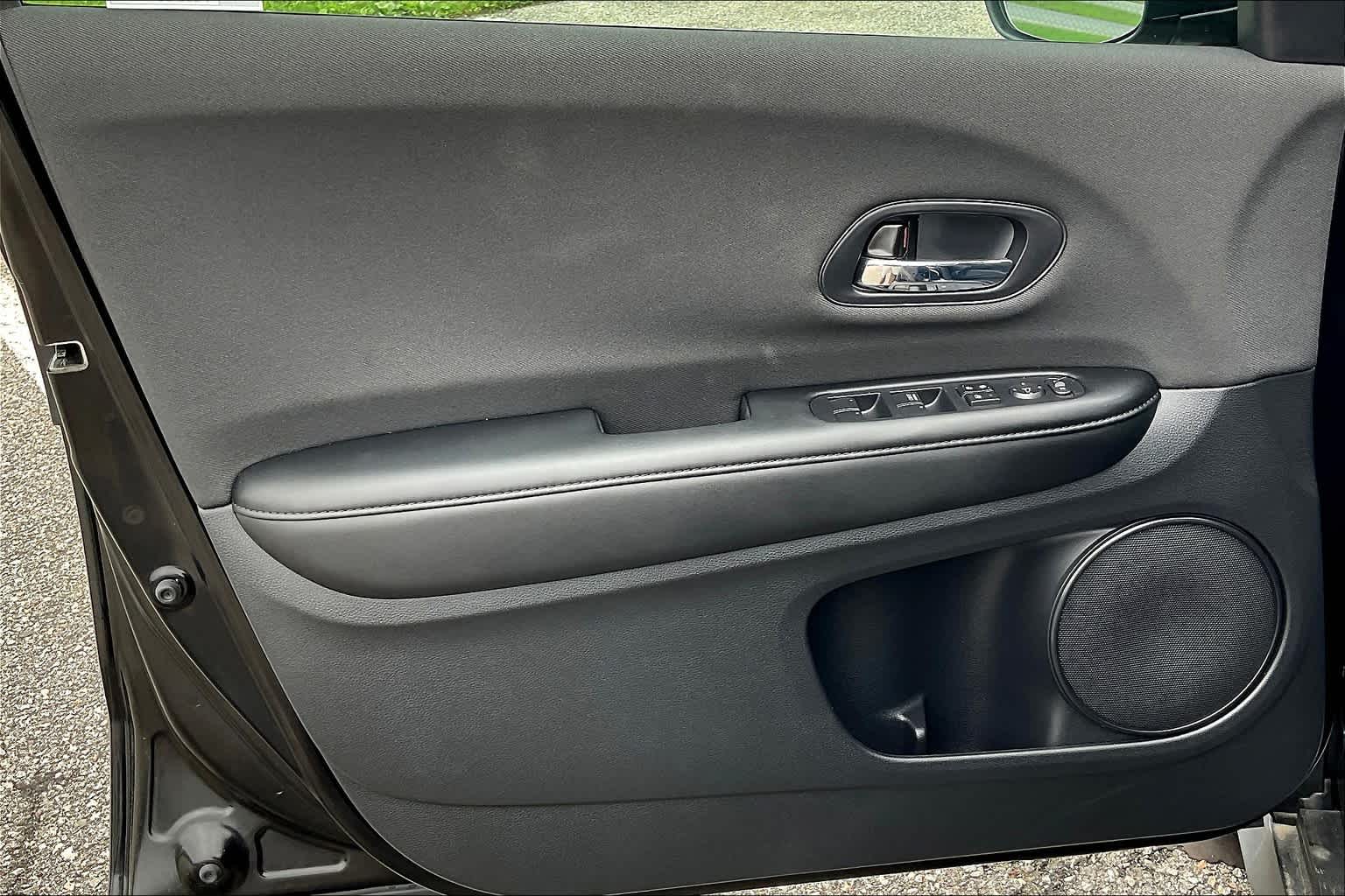 2022 Honda HR-V LX - Photo 9