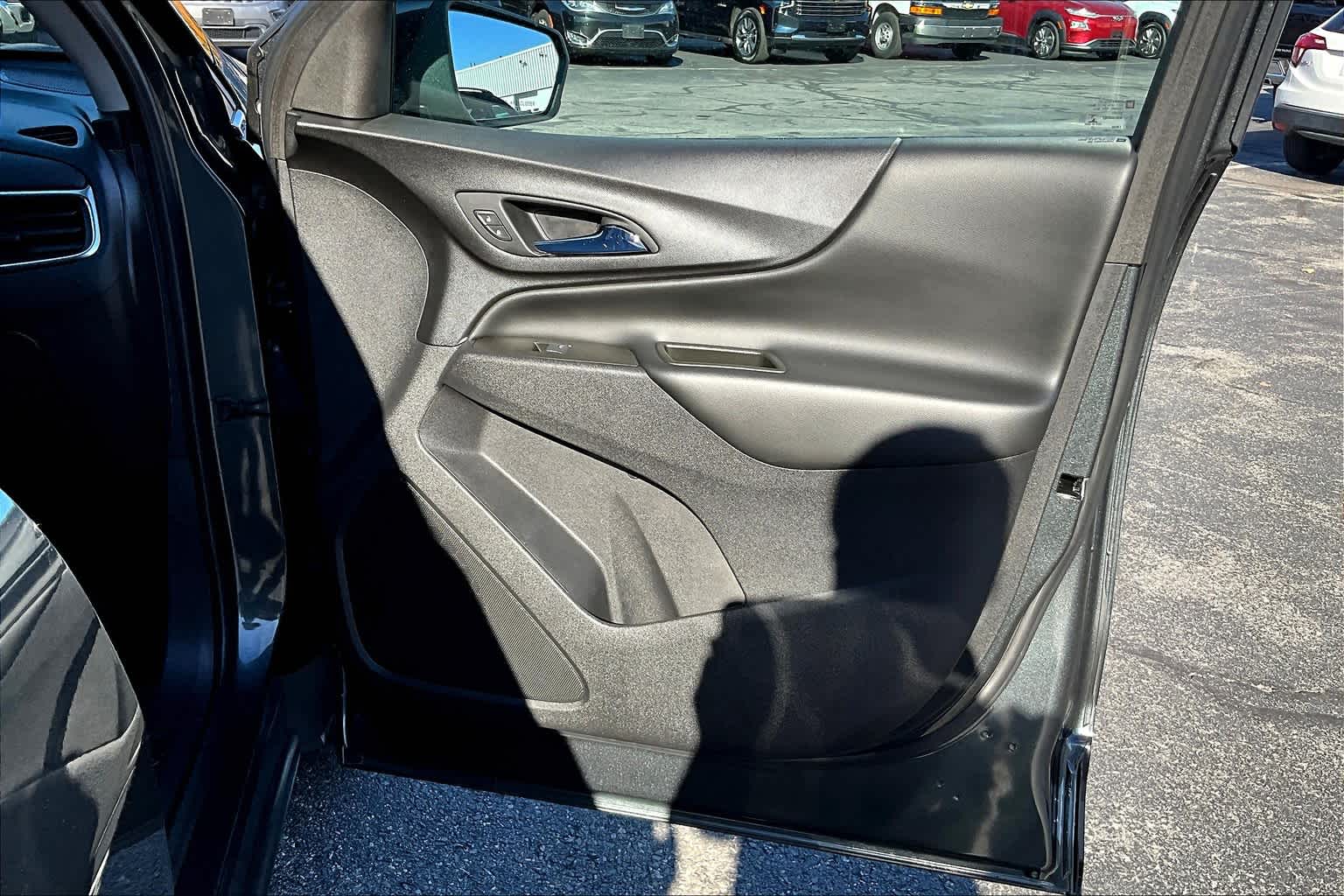 2021 Chevrolet Equinox LT - Photo 12