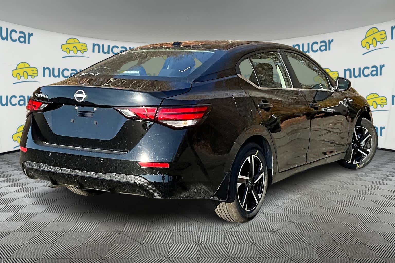 2025 Nissan Sentra SV - Photo 6