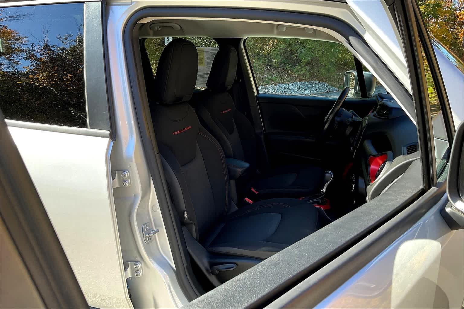 2016 Jeep Renegade Trailhawk - Photo 11