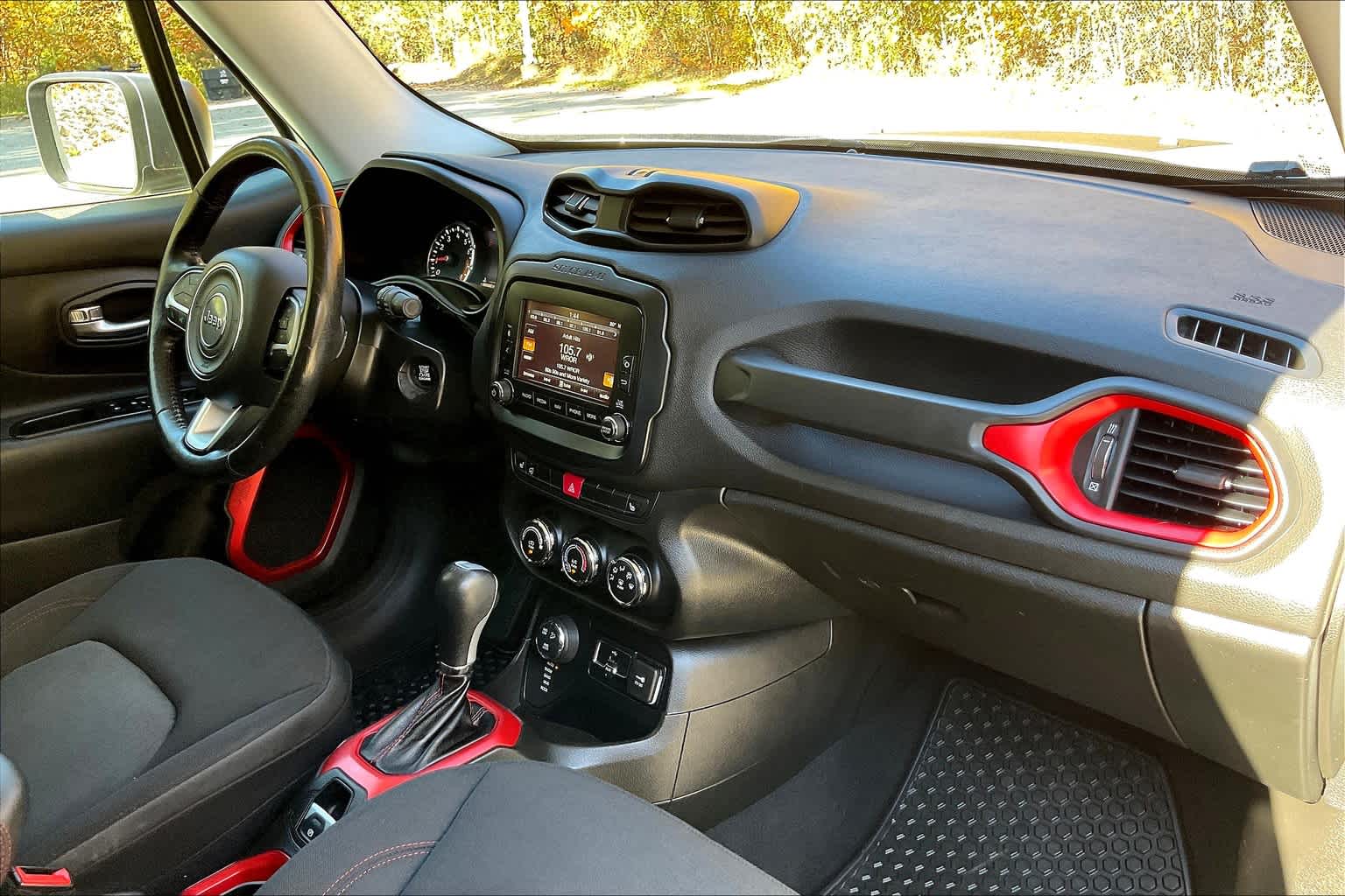 2016 Jeep Renegade Trailhawk - Photo 14