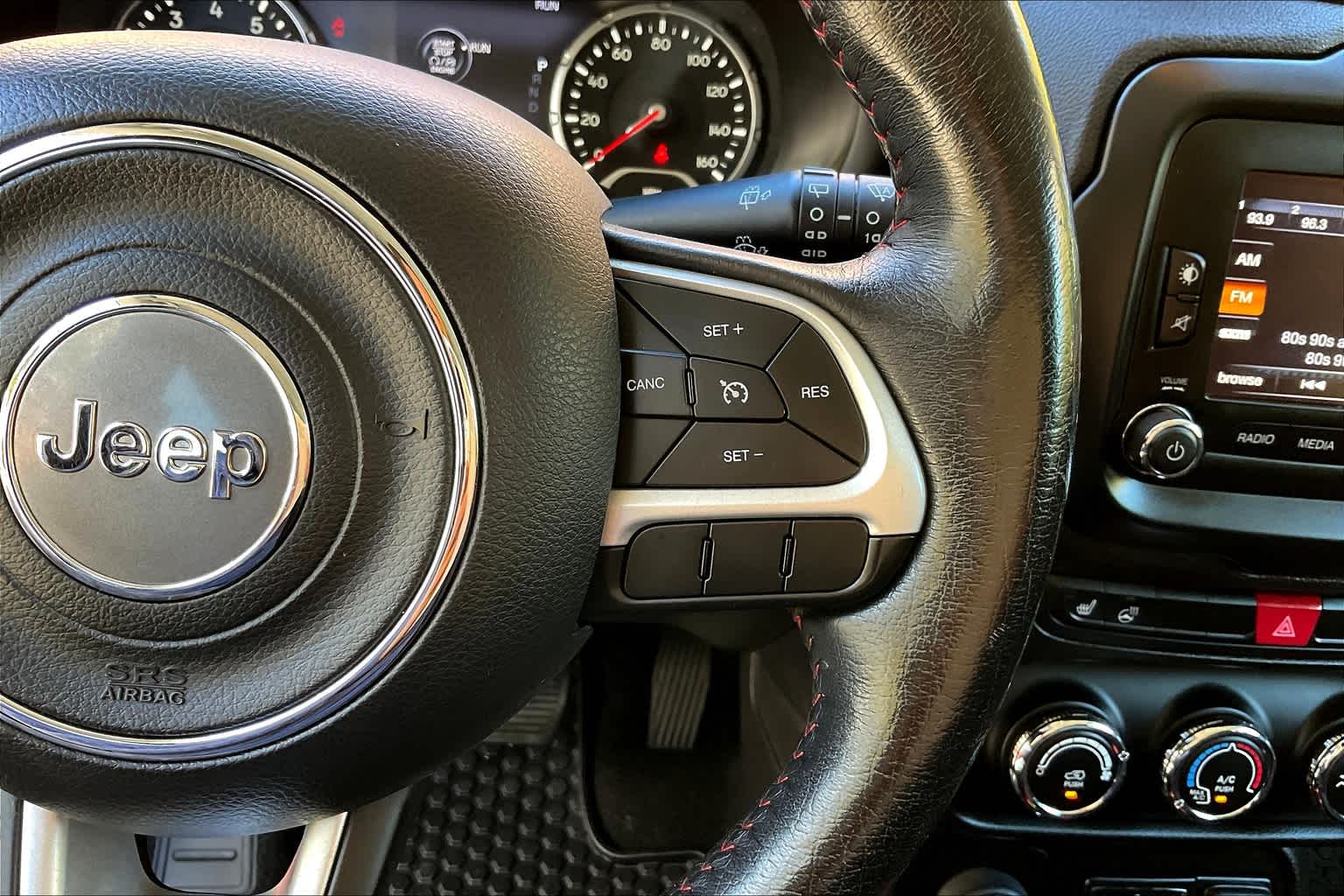 2016 Jeep Renegade Trailhawk - Photo 23