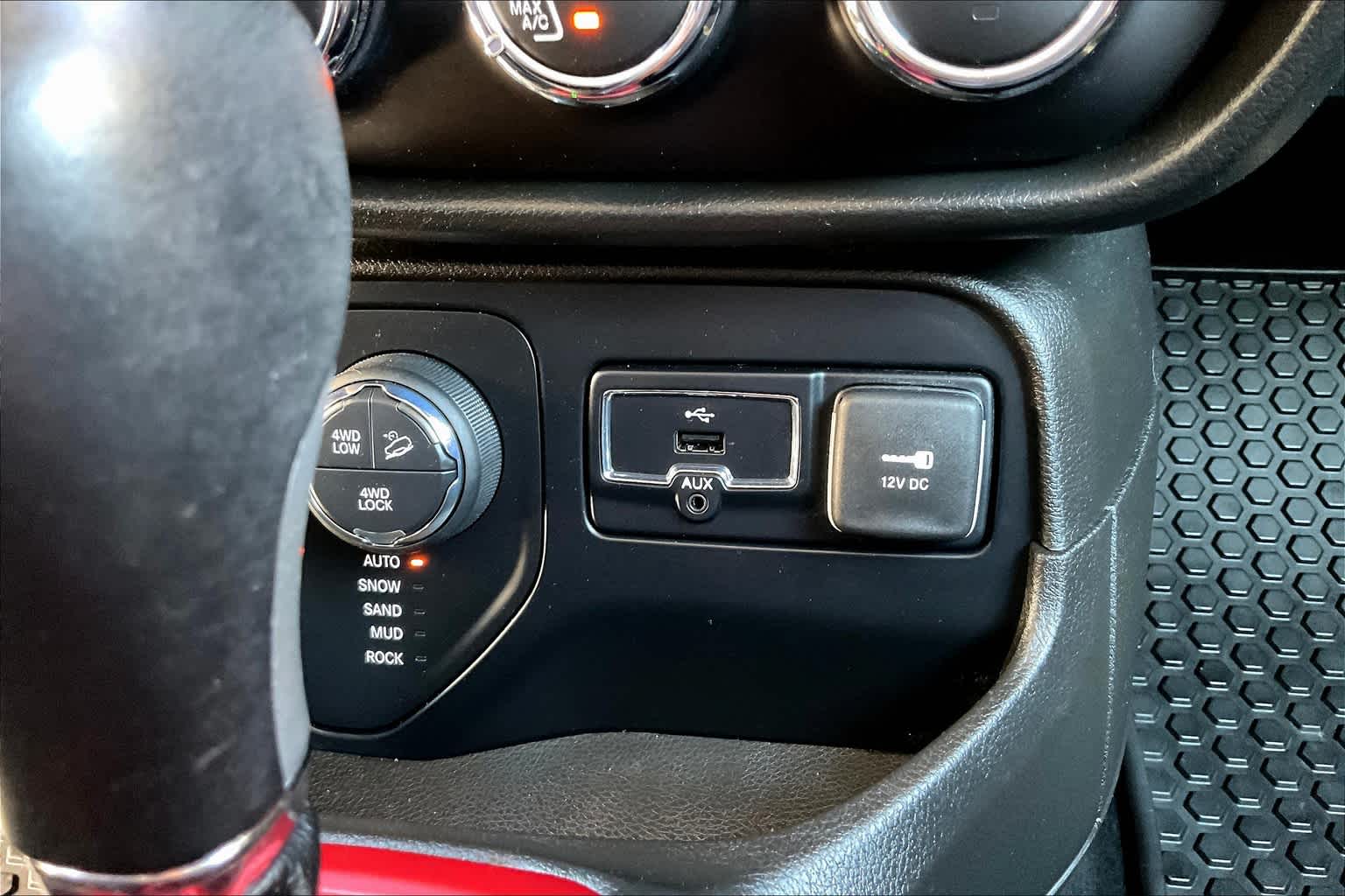 2016 Jeep Renegade Trailhawk - Photo 25