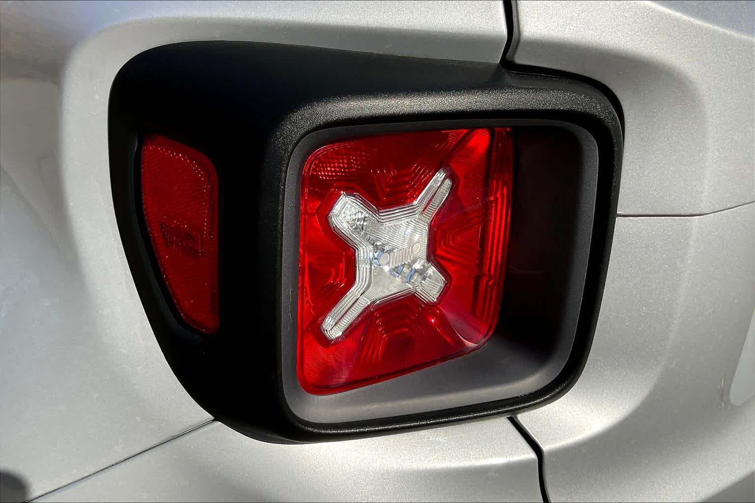 2016 Jeep Renegade Trailhawk - Photo 31