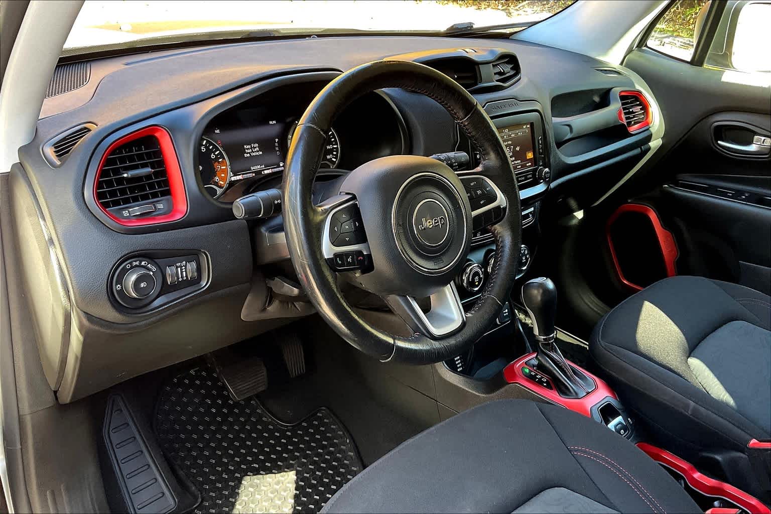 2016 Jeep Renegade Trailhawk - Photo 8