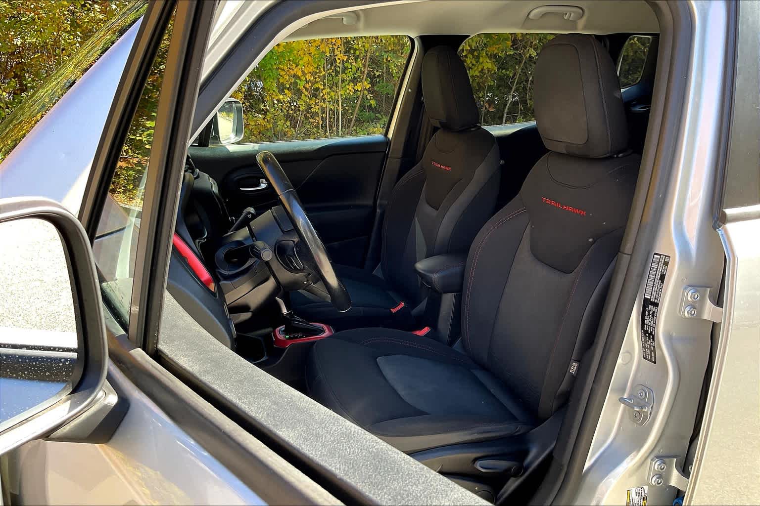 2016 Jeep Renegade Trailhawk - Photo 10