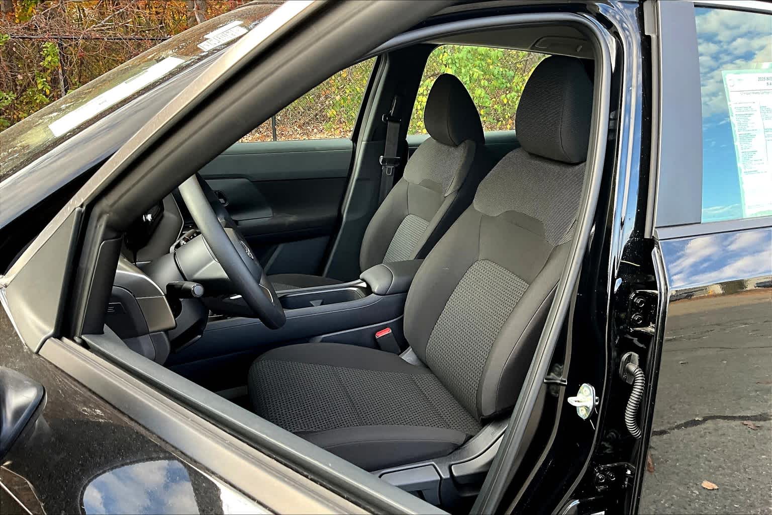 2025 Nissan Kicks S - Photo 10