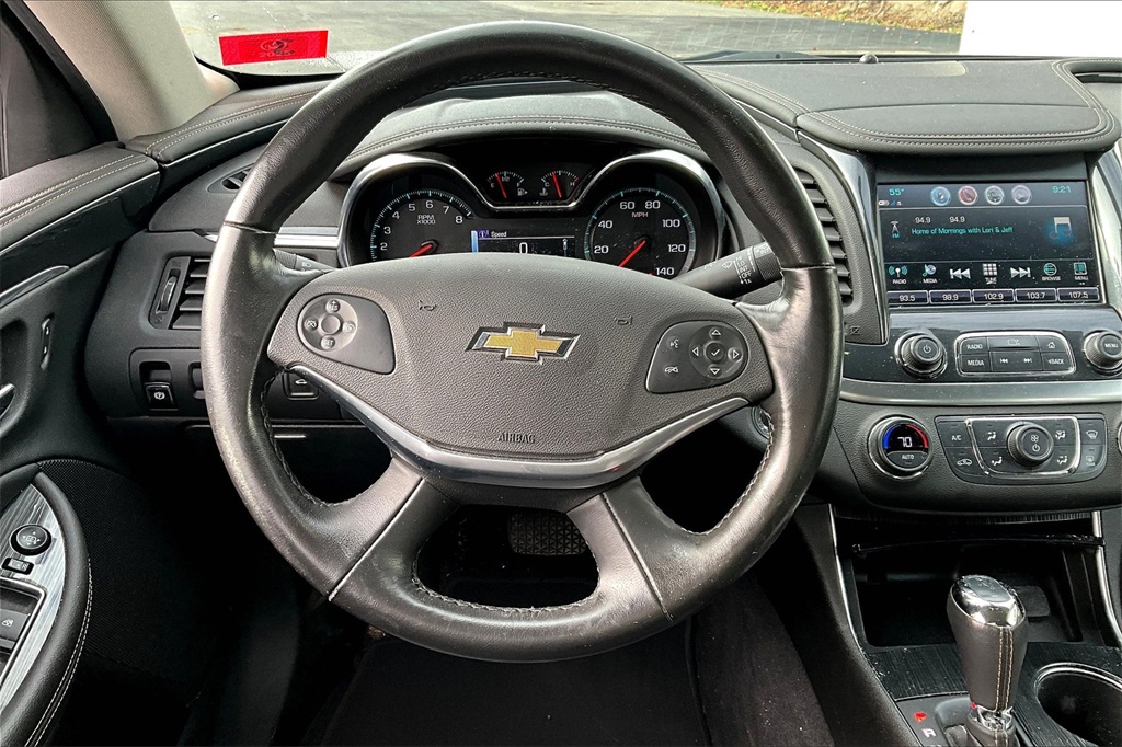2019 Chevrolet Impala LT - Photo 17