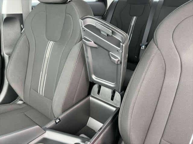 2024 Hyundai Elantra SEL - Photo 17