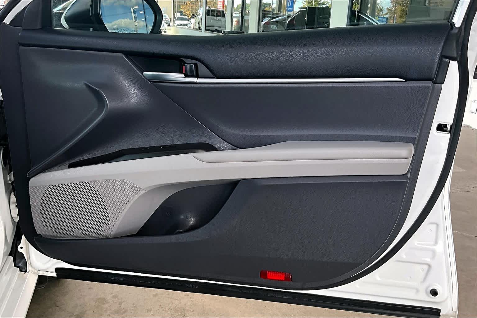 2022 Toyota Camry LE - Photo 12