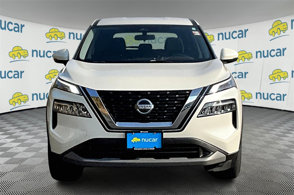 2021 Nissan Rogue SV - Photo 2