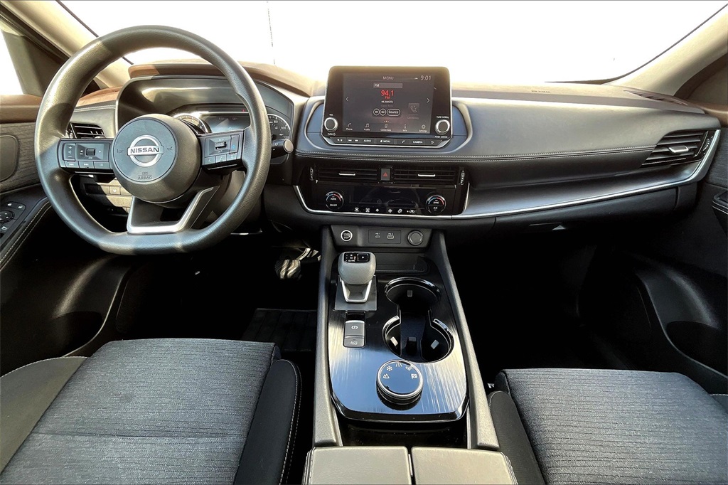 2021 Nissan Rogue SV - Photo 21