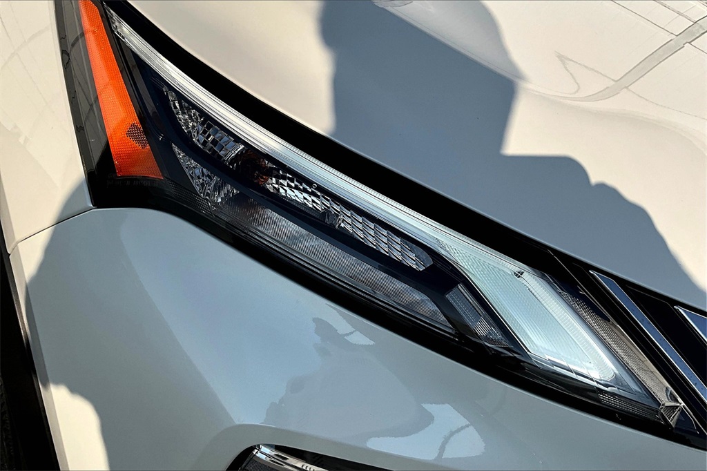 2021 Nissan Rogue SV - Photo 30