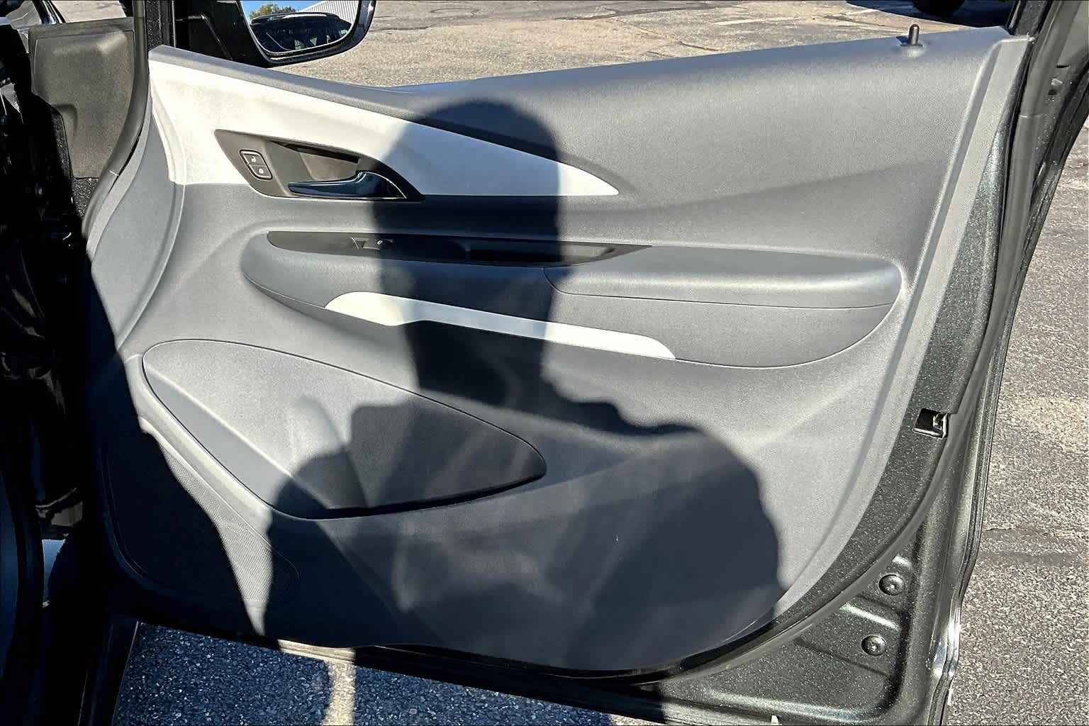 2020 Chevrolet Bolt EV LT - Photo 12