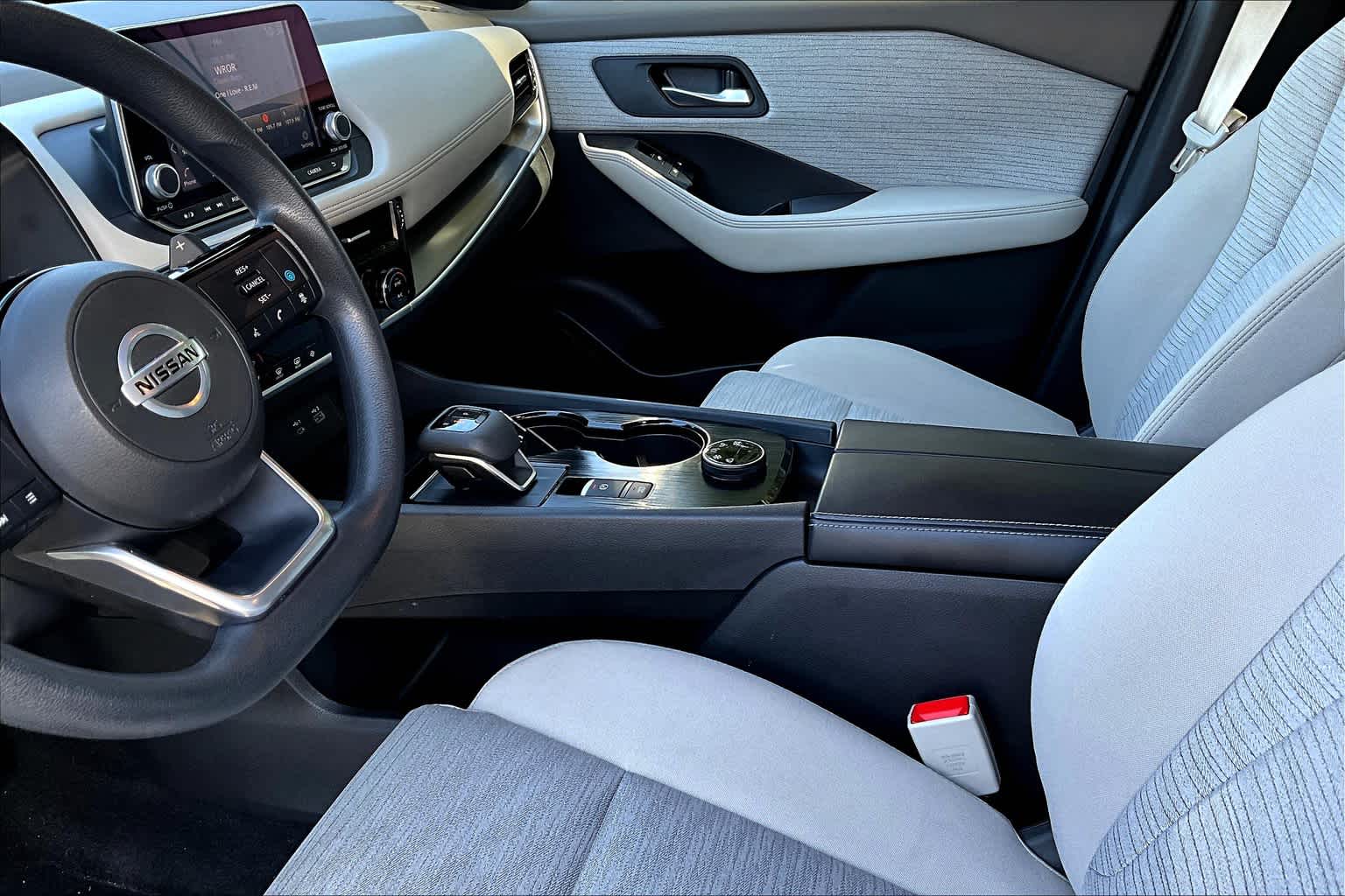 2021 Nissan Rogue SV - Photo 20