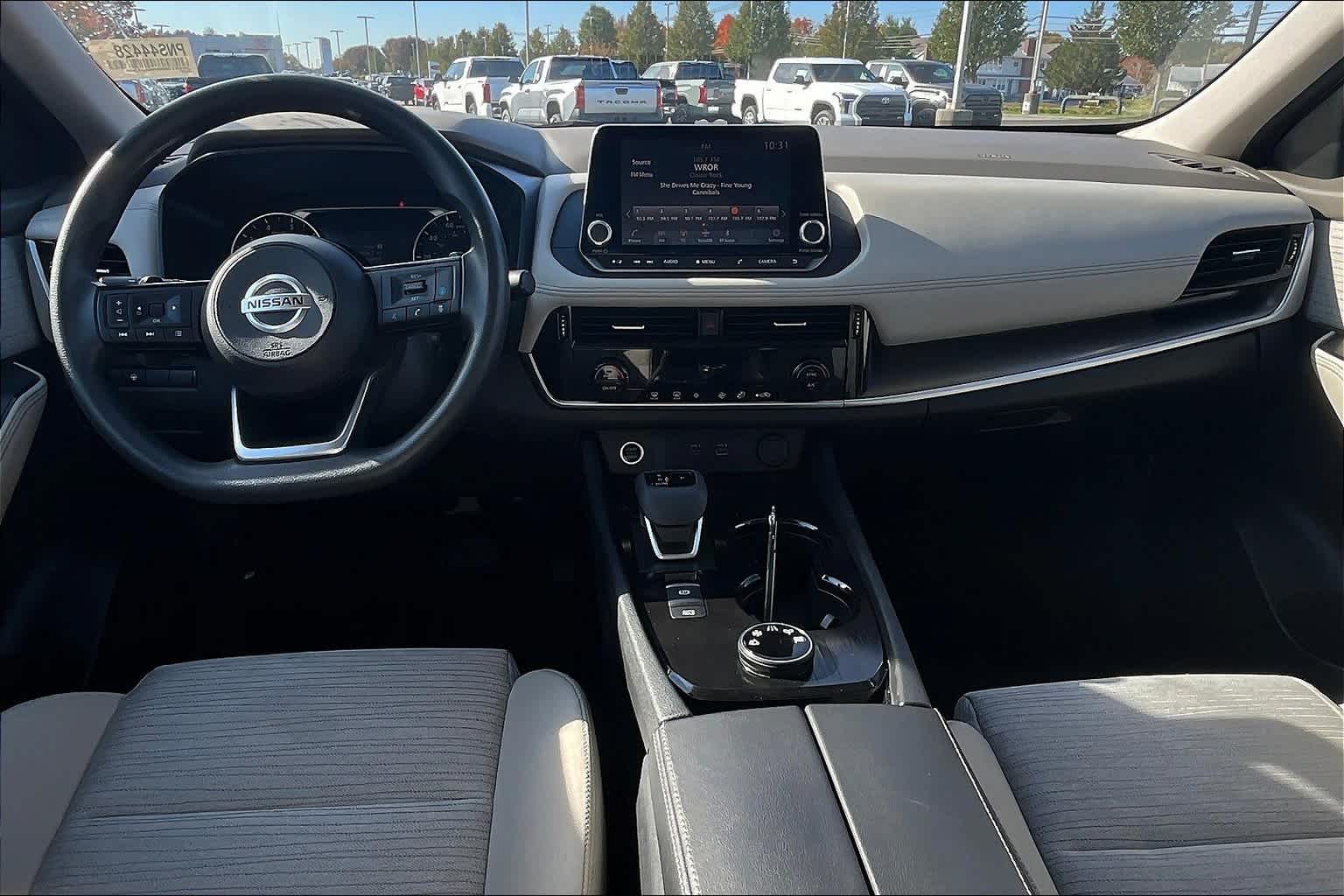 2021 Nissan Rogue SV - Photo 21