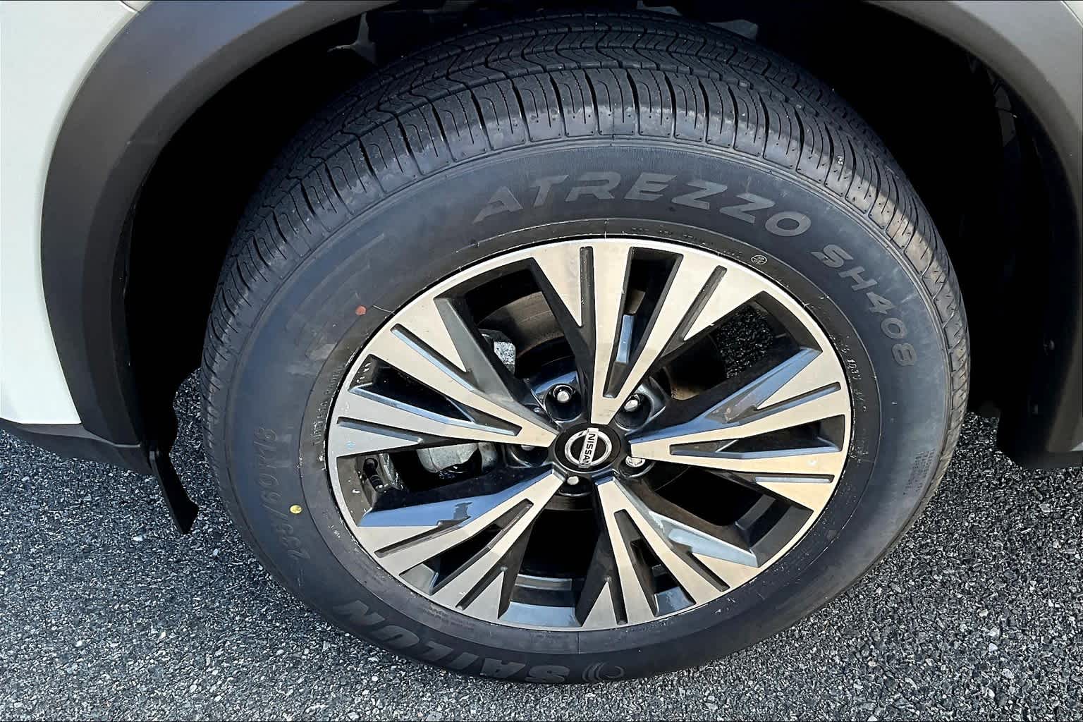 2021 Nissan Rogue SV - Photo 7