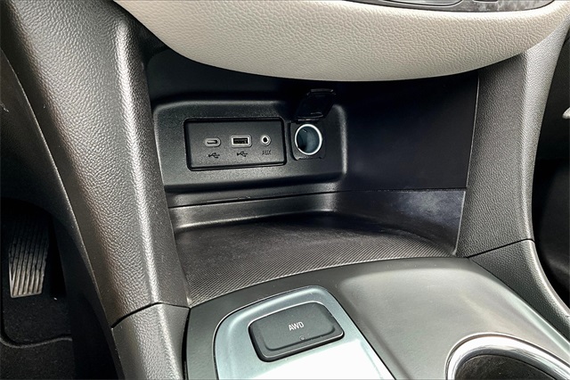 2021 Chevrolet Equinox LS - Photo 23
