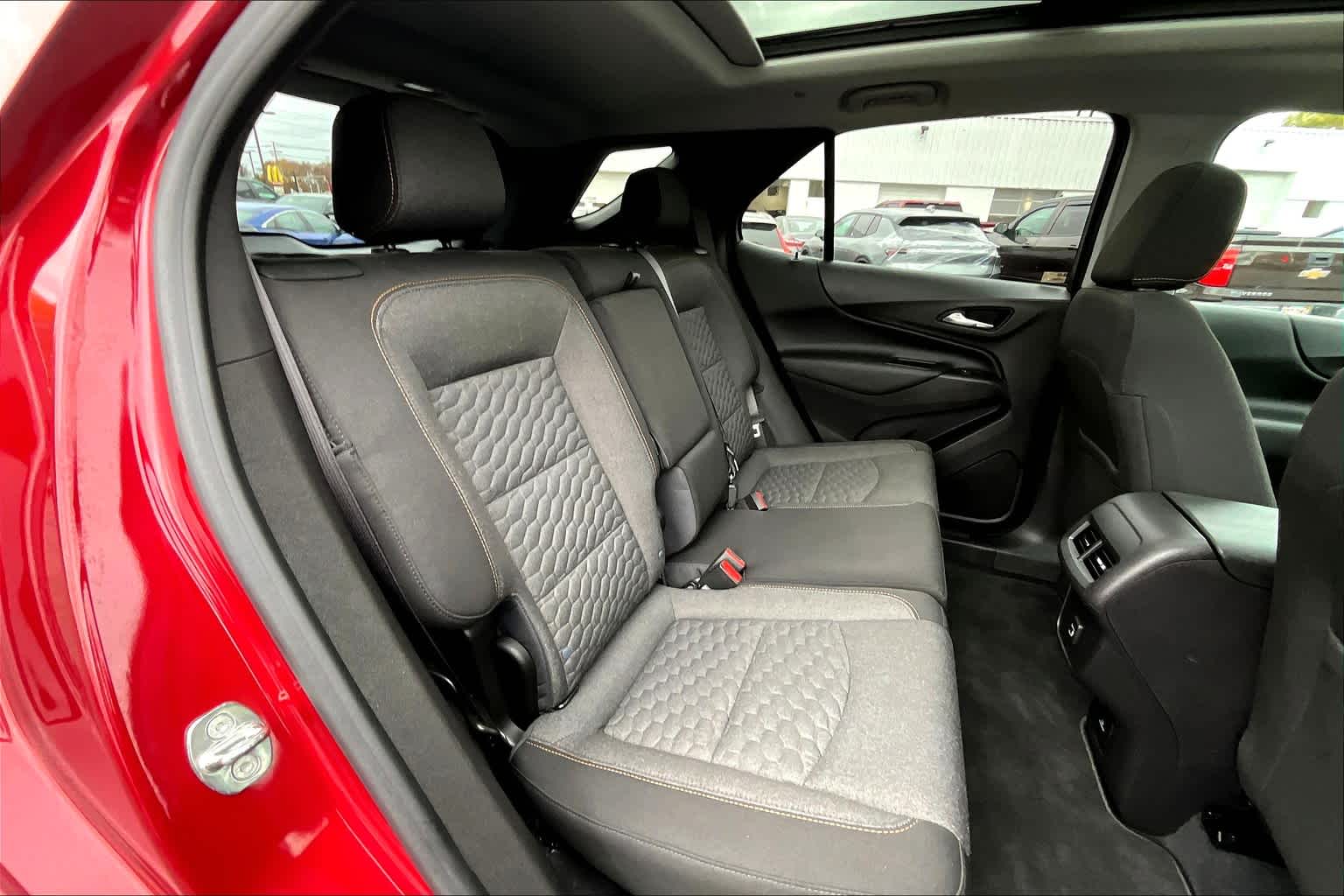 2021 Chevrolet Equinox LT - Photo 15
