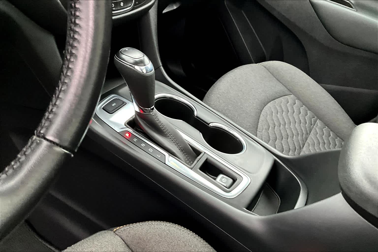 2021 Chevrolet Equinox LT - Photo 19