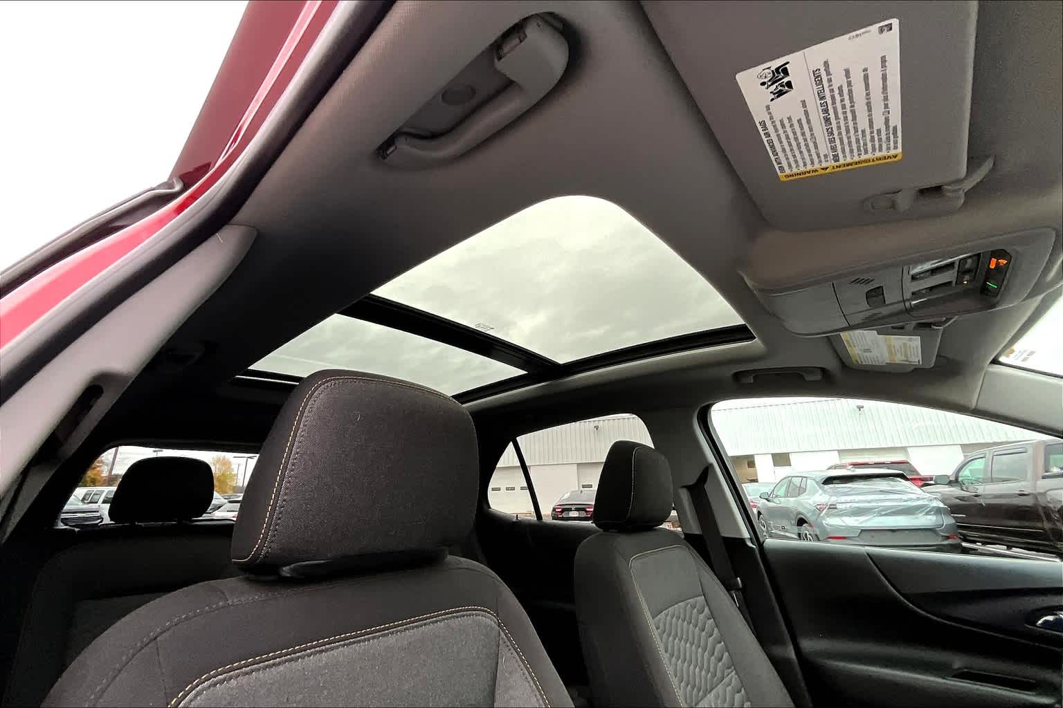2021 Chevrolet Equinox LT - Photo 22