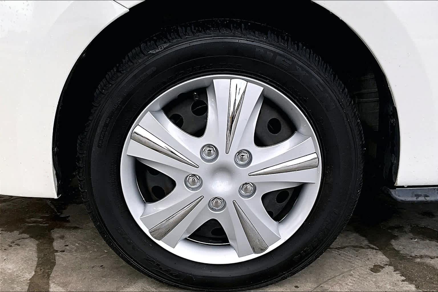 2020 Mitsubishi Mirage ES - Photo 7