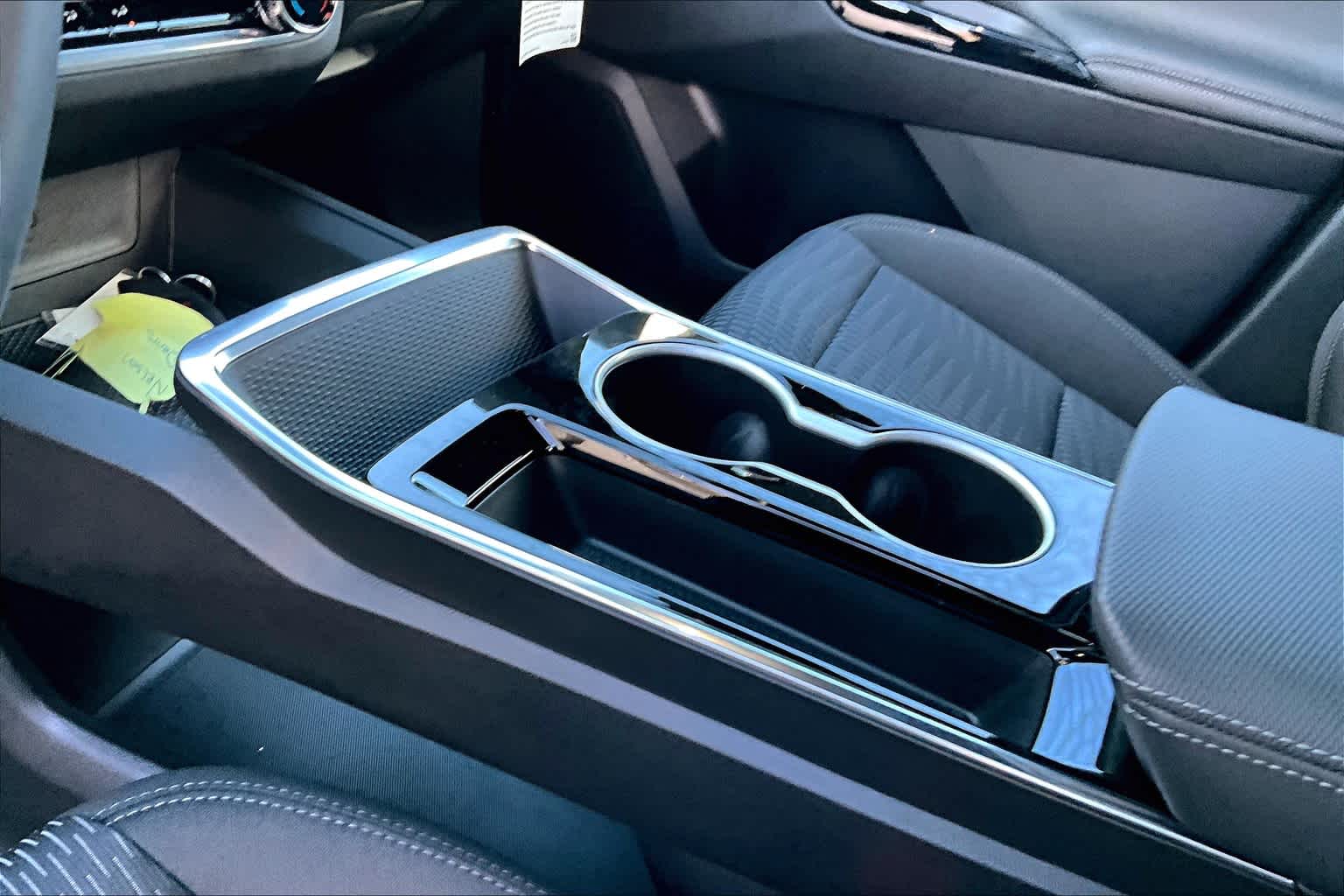 2025 Chevrolet Equinox AWD LT - Photo 13
