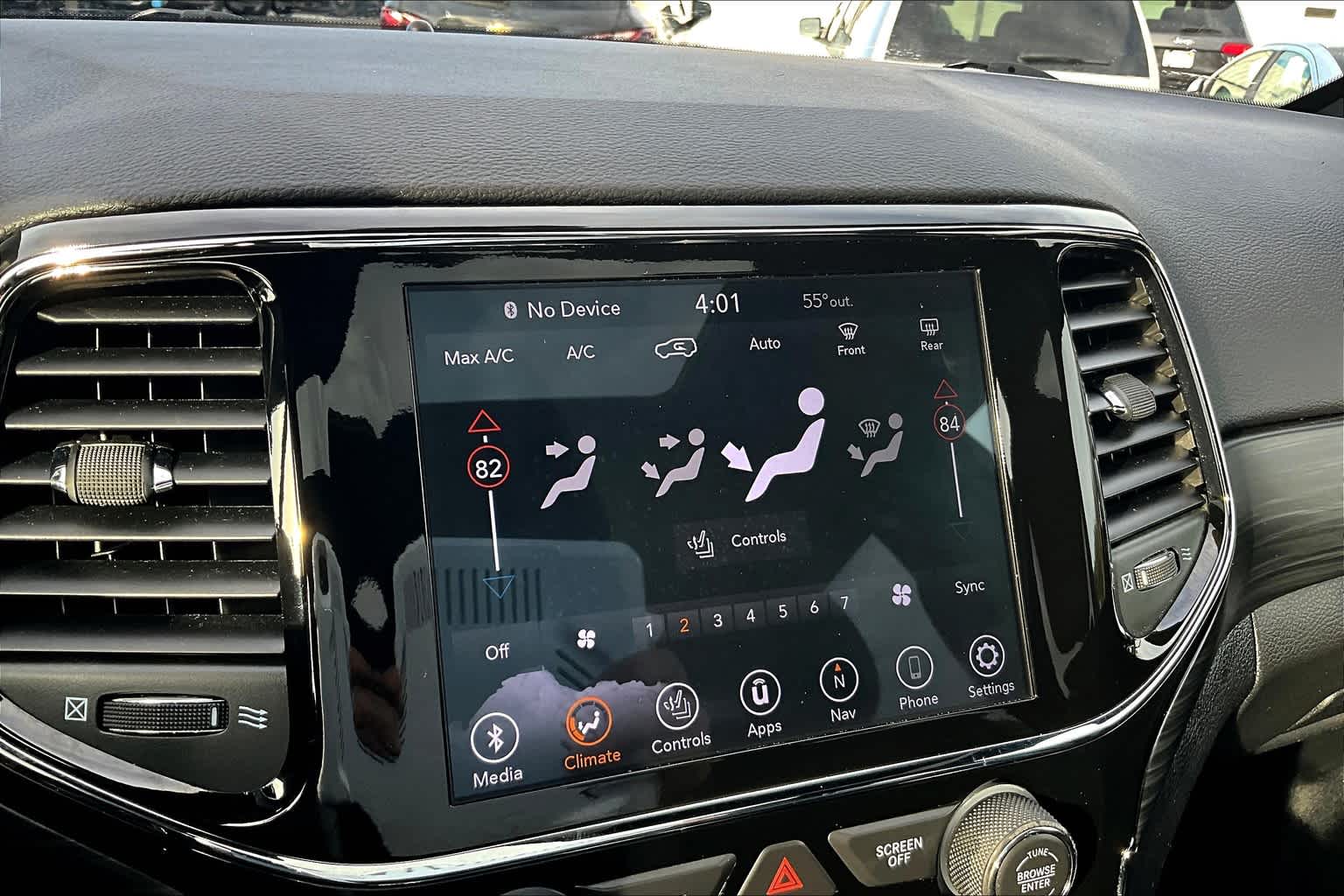 2020 Jeep Grand Cherokee Altitude - Photo 18