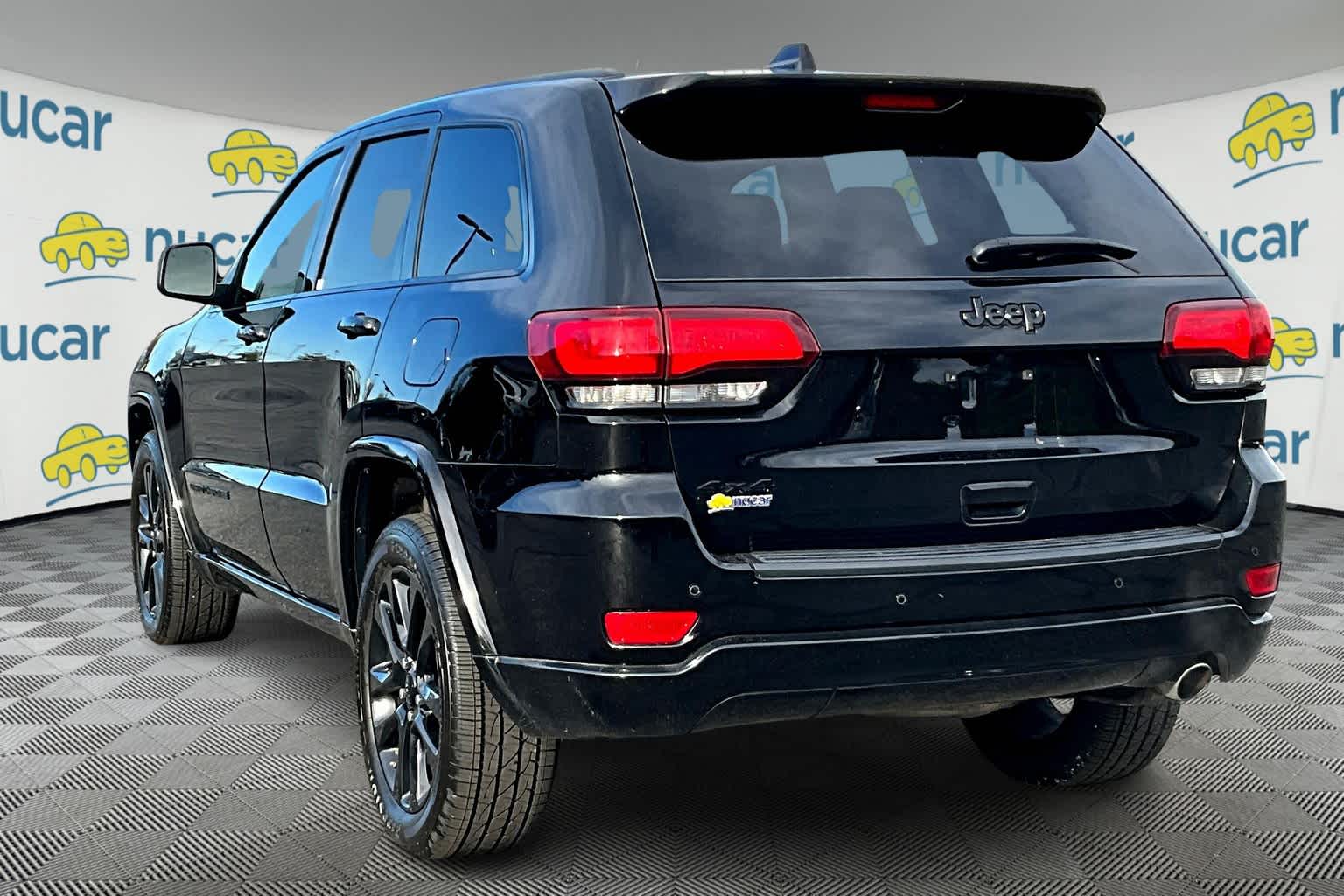 2020 Jeep Grand Cherokee Altitude - Photo 4
