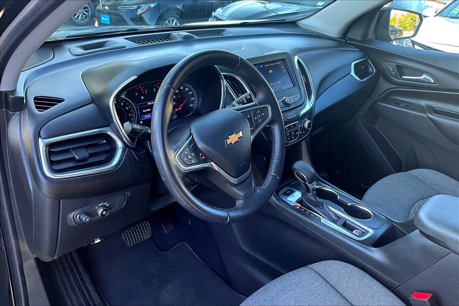2022 Chevrolet Equinox LT - Photo 8