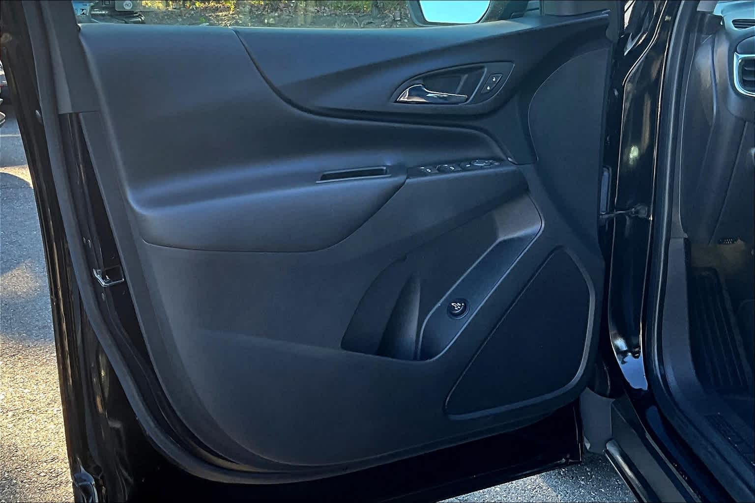 2022 Chevrolet Equinox LT - Photo 9