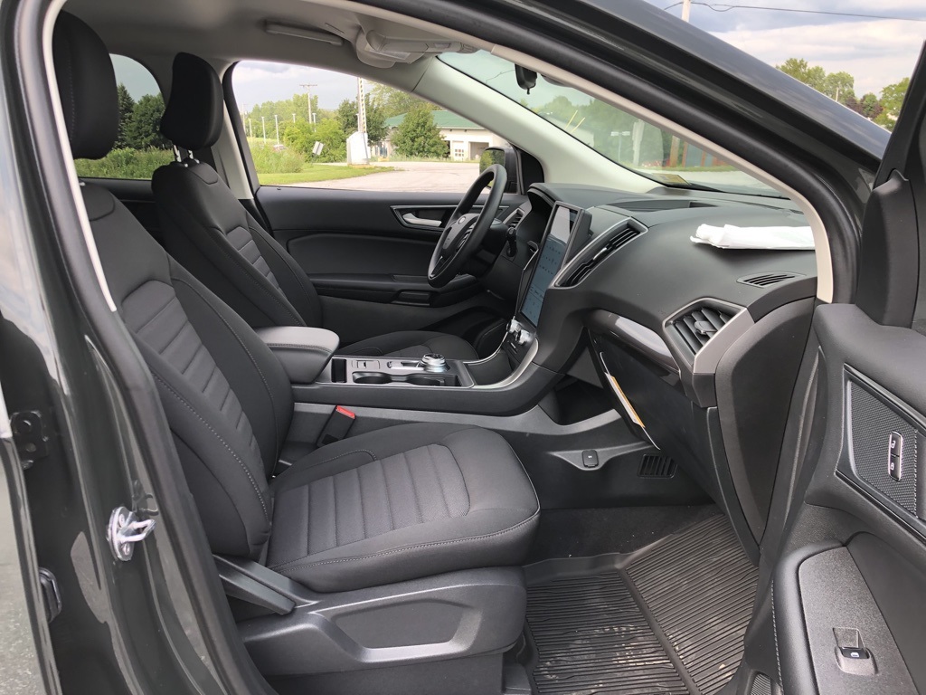 2024 Ford Edge SE - Photo 20